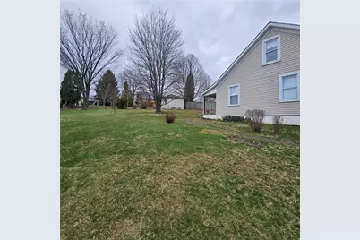 2412 26th Street, White Township, PA 15010 - Photo 4