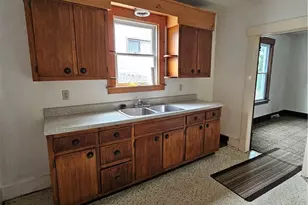 2412 26th St, White Township, PA 15010 - Photo 6