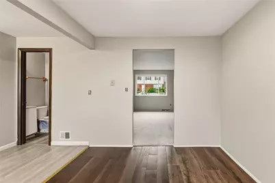 498 Maple Rd, Pittsburgh, PA 15239 - Photo 4