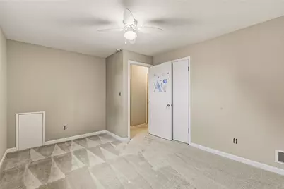 498 Maple Rd, Pittsburgh, PA 15239 - Photo 12
