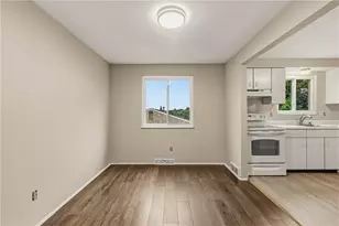 498 Maple Rd, Pittsburgh, PA 15239 - Photo 6