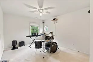 544 Green Parrot Ln, Fawn Township, PA 15065 - Photo 24