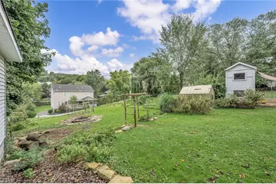 227 Van Buren St, Evans City, PA 16033 - Photo 38