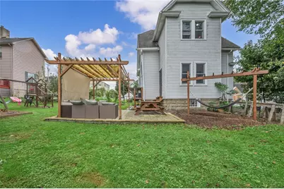 227 Van Buren St, Evans City, PA 16033 - Photo 34