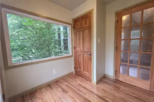 434 Center Ave, Greensburg, PA 15601 - Photo 8