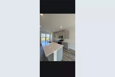 769 Olivia St, Carnegie, PA 15205 - Photo 4