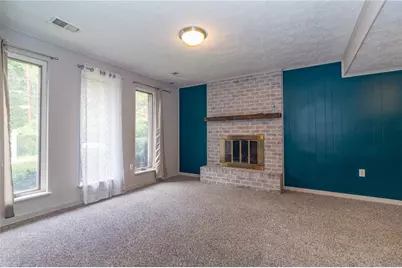 106 Larchwood Dr, Wilkins Township, PA 15145 - Photo 6