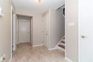 106 Larchwood Dr, Wilkins Township, PA 15145 - Photo 4