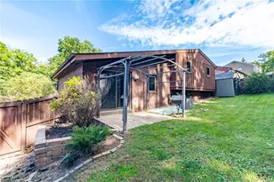 106 Larchwood Dr, Wilkins Township, PA 15145 - Photo 28