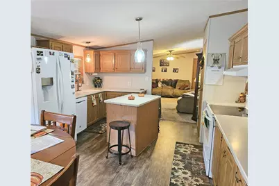 607 Amy Lane, Center Township, PA 16001 - Photo 10