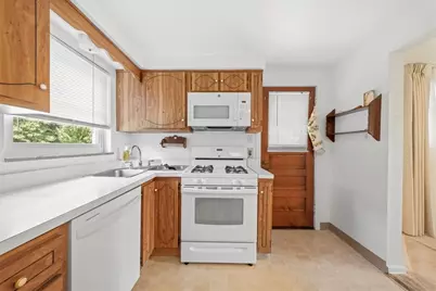 335 Roosevelt Ave, McKees Rocks, PA 15136 - Photo 10