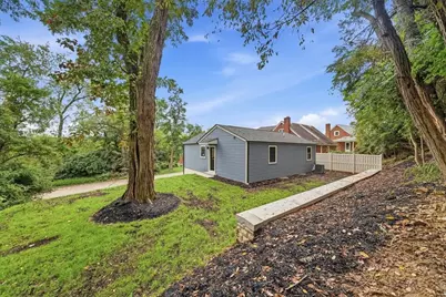 343 Thomas Street, Carnegie, PA 15106 - Photo 2