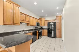 302 Saddlebrook Rd, West Deer, PA 15044 - Photo 14