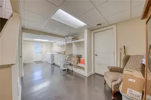 9098 Collington Square, Pittsburgh, PA 15101 - Photo 34