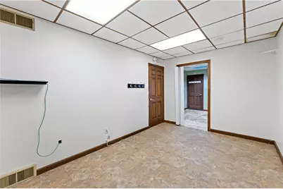 210 W Pike St, Canonsburg, PA 15317 - Photo 18
