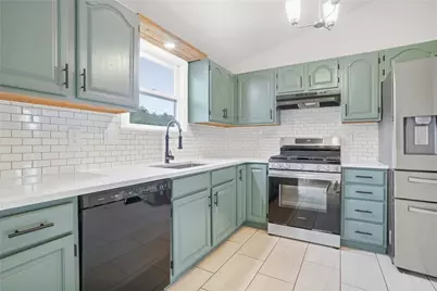 2404 Linden Dr, Hampton, PA 15101 - Photo 12