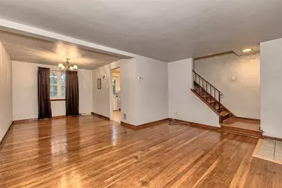 929 Roland Road, Wilkins Township, PA 15221 - Photo 8