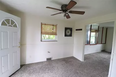 1555 Bevan Rd, Pittsburgh, PA 15227 - Photo 6