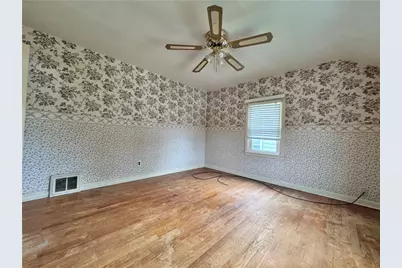 1825 Hall Ave, Sharpsville, PA 16150 - Photo 12
