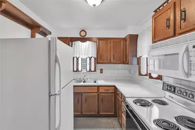 1824 Highland Ave, Irwin, PA 15642 - Photo 8