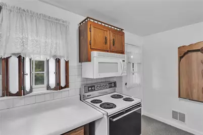 1824 Highland Ave, Irwin, PA 15642 - Photo 10