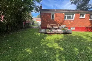 9020 Marilynn Rd, Pittsburgh, PA 15235 - Photo 4