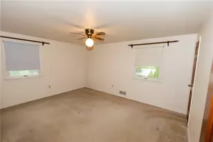 419 Oxford Dr, Greensburg, PA 15601 - Photo 12