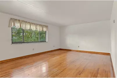 2485 Greentree, Carnegie, PA 15106 - Photo 10