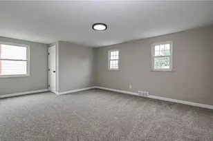 749 Pershing St, Ellwood City, PA 16117 - Photo 12