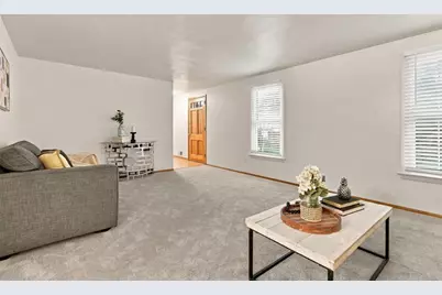 1260 Delfield, Bethel Park, PA 15102 - Photo 6