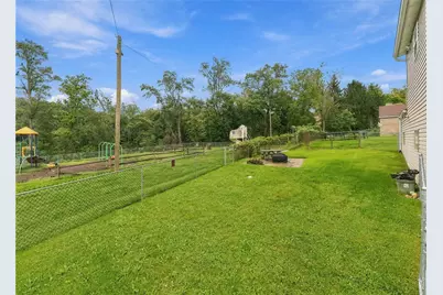 804 Highland Ave, Pitcairn, PA 15140 - Photo 30