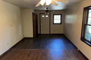 470 Donohoe Rd, Hempfield Township, PA 15601 - Photo 18