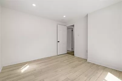 7538 Vernon St, Pittsburgh, PA 15218 - Photo 24