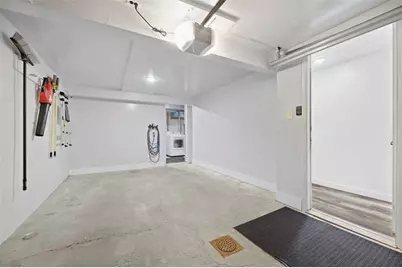 308 Redrome Cir, Bridgeville, PA 15017 - Photo 24