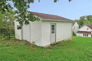 2795 Main St, Beallsville, PA 15313 - Photo 16