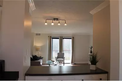 136 Woodhaven Dr, Seven Fields Boro, PA 16046 - Photo 6