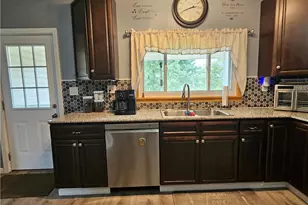 115 Green St, Chicora Boro, PA 16025 - Photo 4