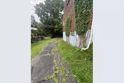 109 Webster Dr, Pittsburgh, PA 15235 - Photo 2