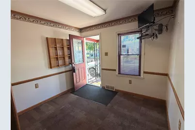 601 Fourth Ave, New Brighton, PA 15066 - Photo 4