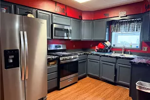 1026 Basilone Dr, Shenango Township, PA 16101 - Photo 16