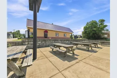 459 3rd St, California, PA 15419 - Photo 10