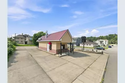 459 3rd St, California, PA 15419 - Photo 4