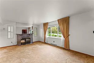 107 Devonshire Dr, Peters Township, PA 15317 - Photo 6