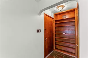 107 Devonshire Dr, Peters Township, PA 15317 - Photo 4