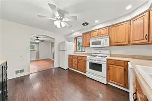 1156 La Salle Rd, Monroeville, PA 15146 - Photo 10