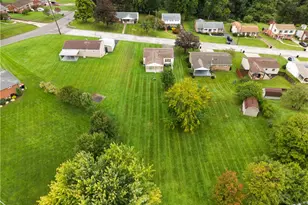 102 August Dr, Robinson Twp, PA 15108 - Photo 22