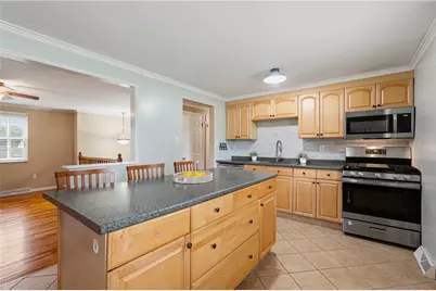 102 August Drive, Robinson Twp, PA 15108 - Photo 6