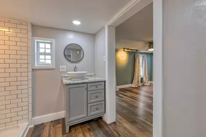 805 Meadowbrook Road, Level Green, PA 15085 - Photo 14