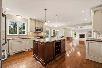 9914 Le Grand Dr, Pittsburgh, PA 15090 - Photo 8