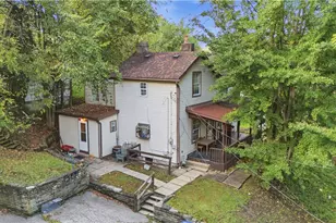 2516 Dalemount St, Beechview, PA 15216 - Photo 1